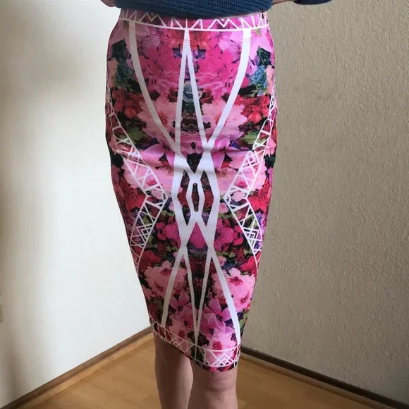 Material girl | Juniors Mirror Floral Print Pencil skirt - Picture 9 of 12